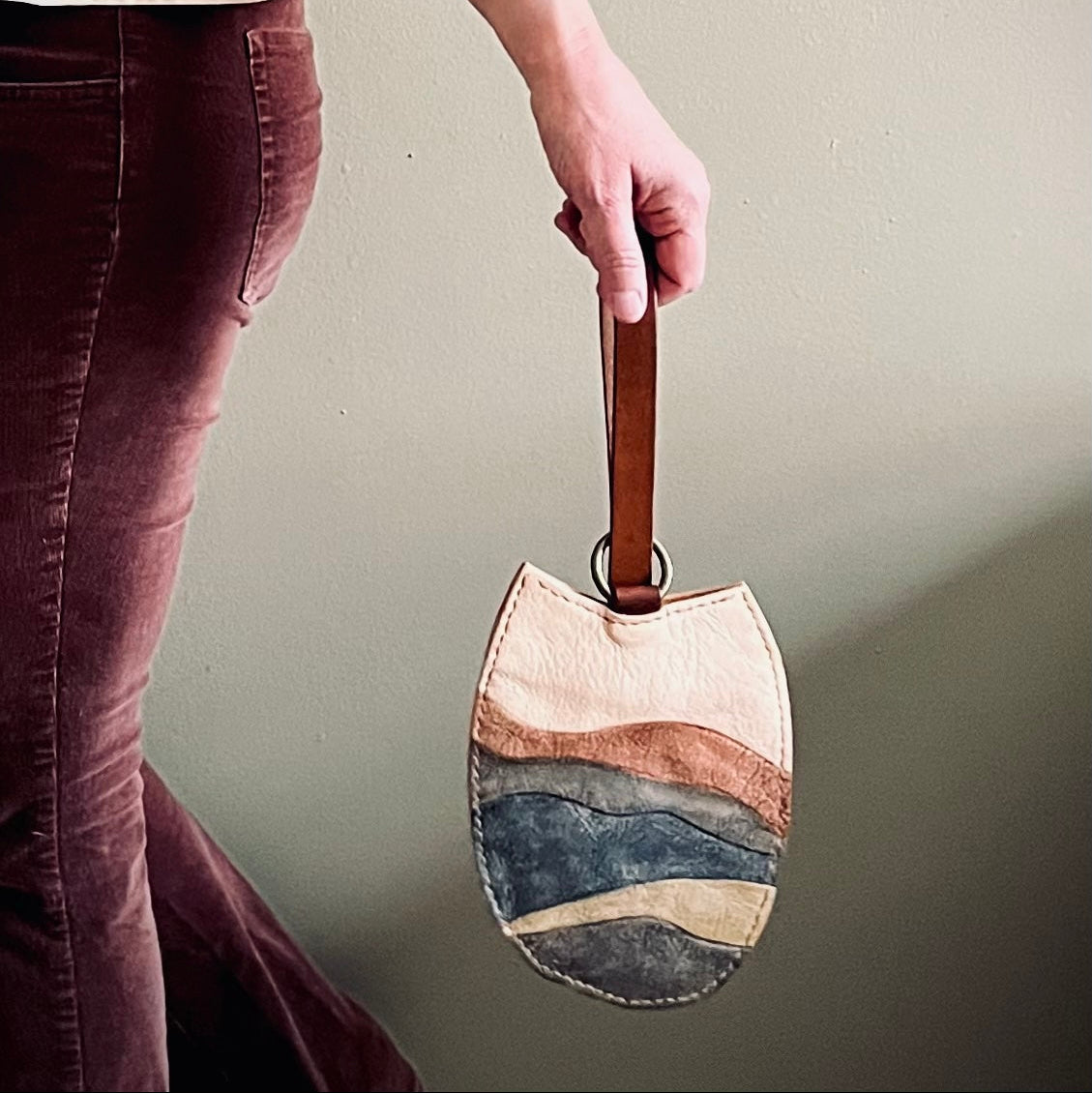 Quiet Horizon: A Study in Washed Hides