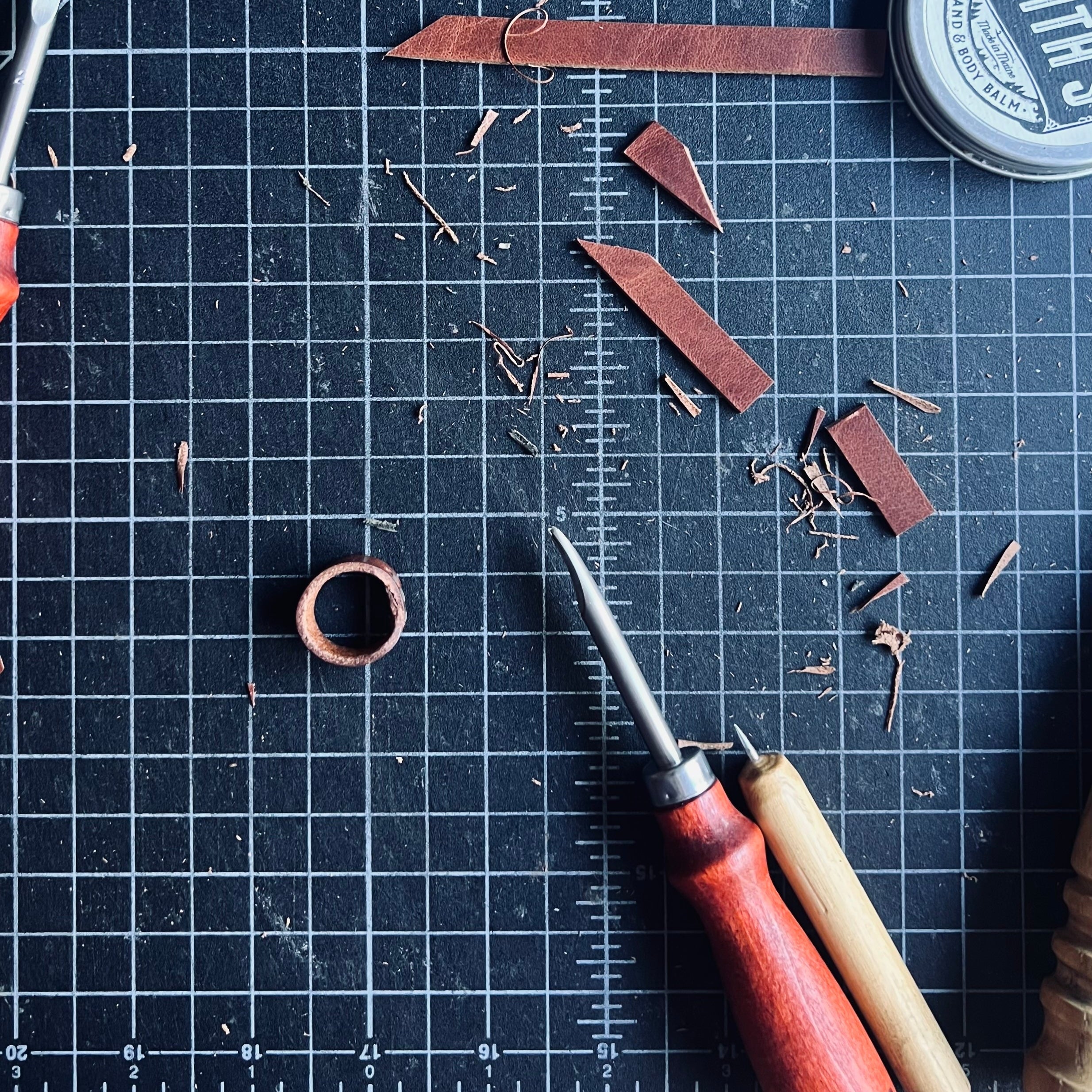 Crafting tools and materials on a grid surface