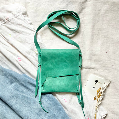 Nora Phone Pouch – Compact Leather Crossbody, Small-Batch
