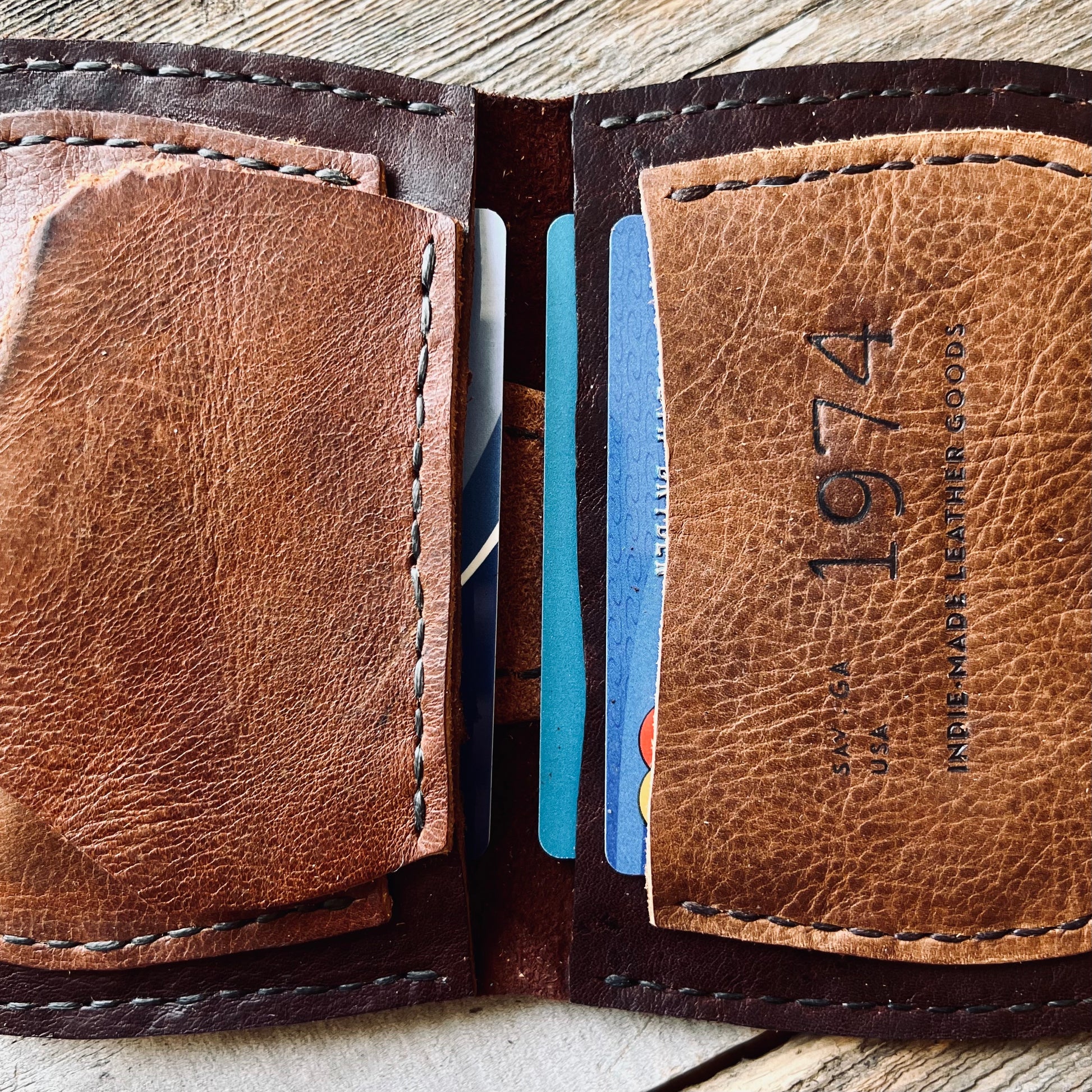 1974 Thames River Wallet in Chestnut & Hickory showing detailed look at the inside