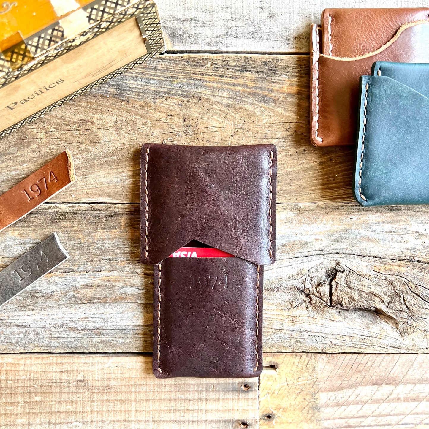 1974 Leather Co. Lucas Leather Wallet In Chestnut
